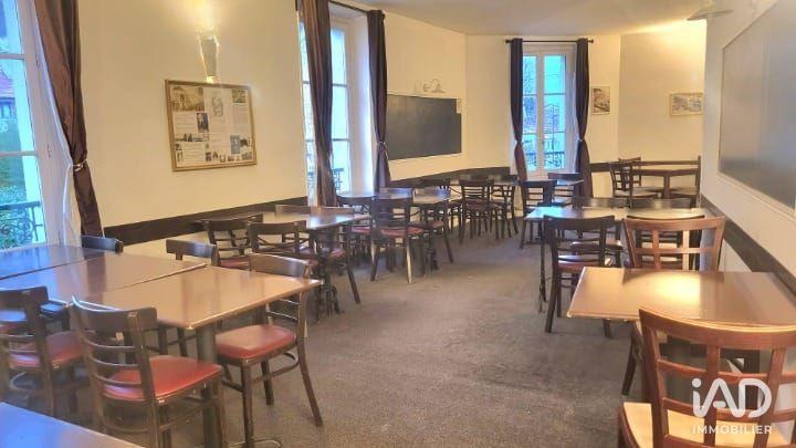 Local commercial - 216 m²