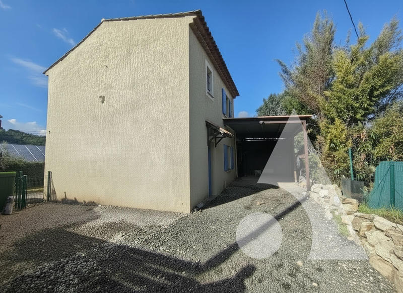 Maison - 83 m² - 4 pièces
