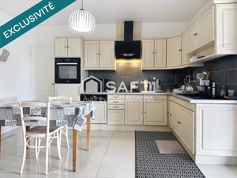 Maison - 97 m² - 5 pièces