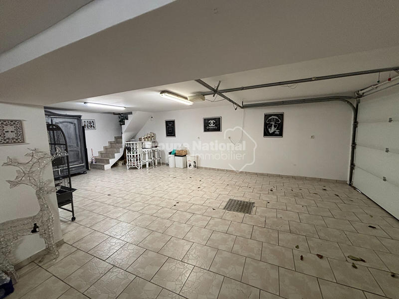 Maison - 159 m² - 9 pièces