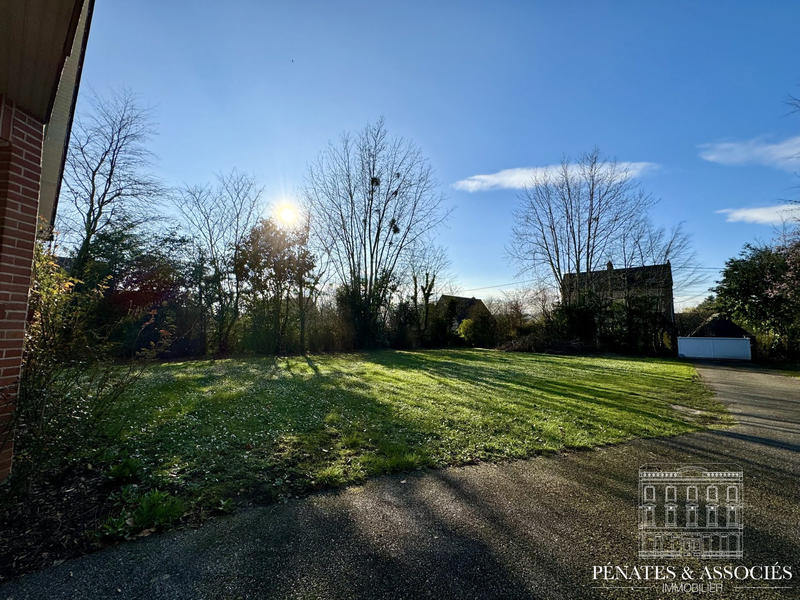 Maison - 241 m² - 8 pièces