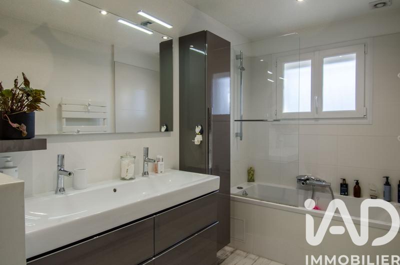 Maison - 84 m² - 4 pièces