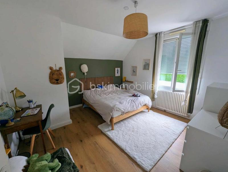 Maison - 189 m² - 8 pièces