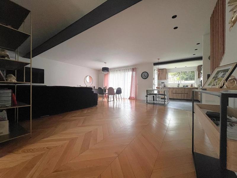 Maison - 155 m² - 7 pièces