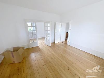 Maison ancienne - 188 m² - 8 pièces