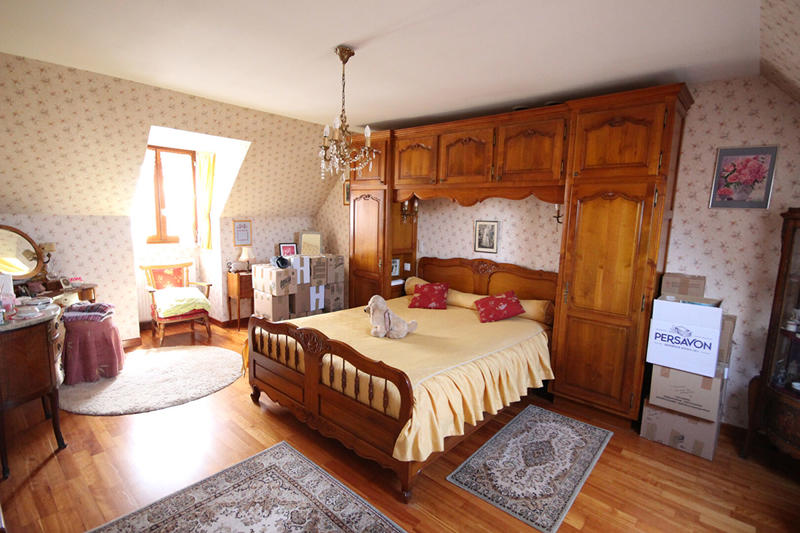 Maison - 153 m² - 7 pièces