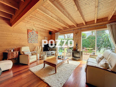 Maison - 133 m² - 8 pièces