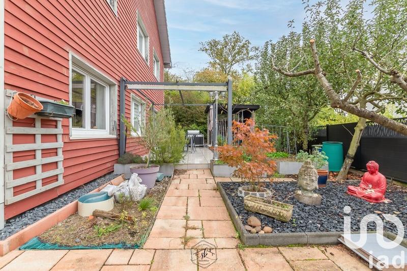 Maison - 205 m² - 7 pièces