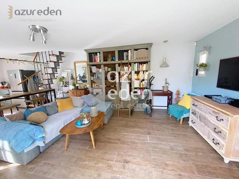 Maison - 94 m² - 4 pièces