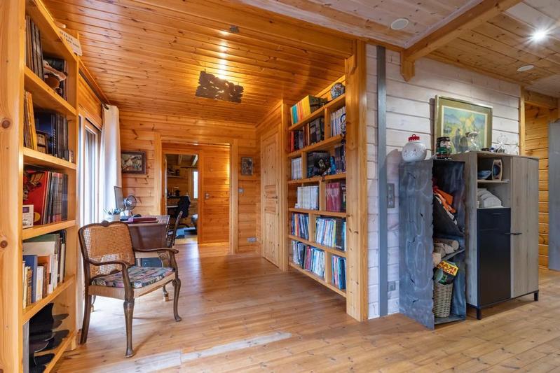 Maison de bois - 158 m² - 5 pièces