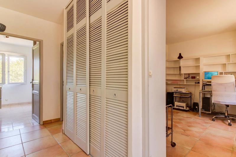 Villa - 180 m² - 6 pièces