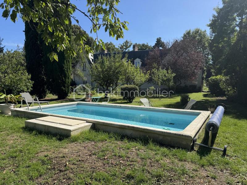 Demeure - 320 m² - 9 pièces