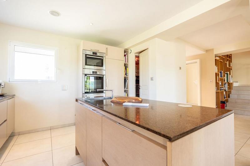 Maison - 147 m² - 6 pièces