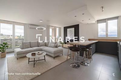 Appartement - 100 m² - 5 pièces