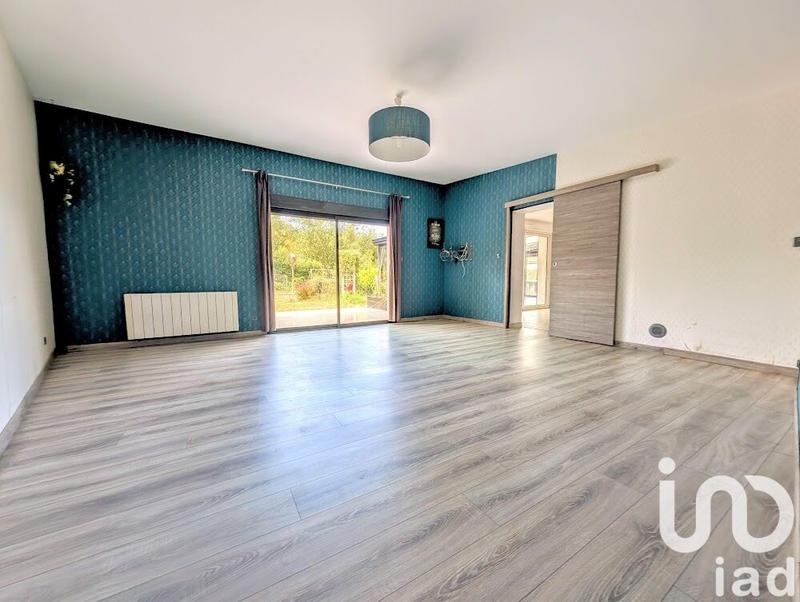 Maison - 185 m² - 8 pièces