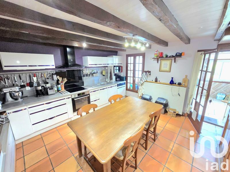 Maison - 216 m² - 10 pièces