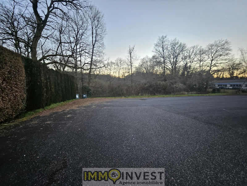 Bureau - 121 m² - 9 pièces