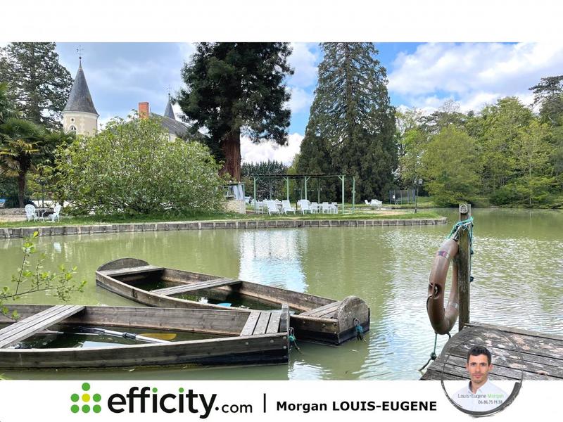 Château - 1 555 m² - 30 pièces