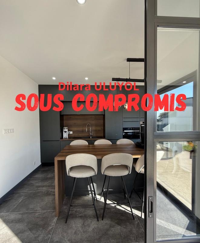 Maison - 152 m² - 8 pièces