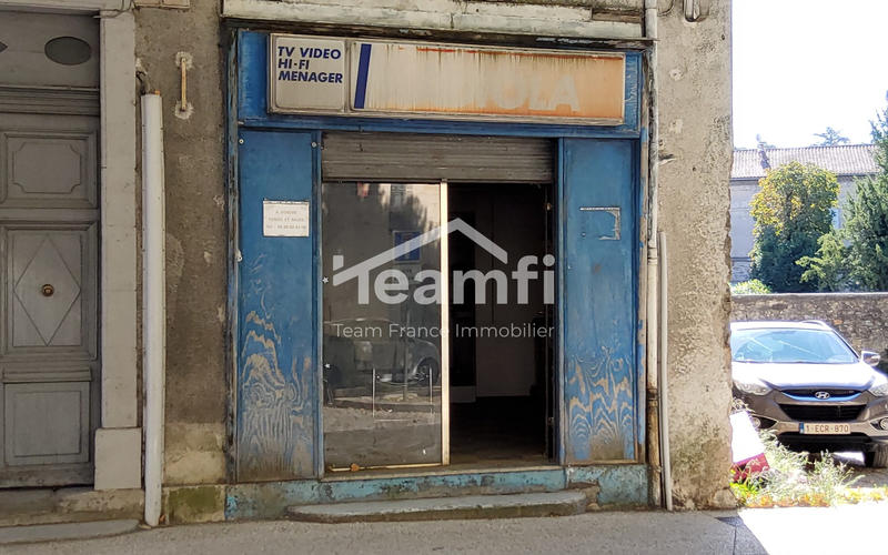 Local commercial - 45 m² - 3 pièces