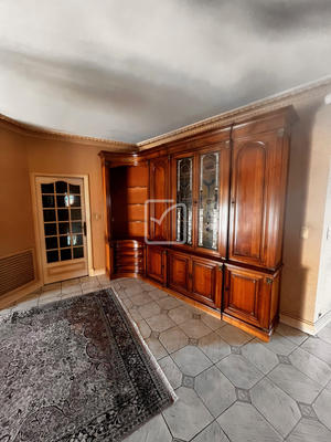 Maison - 290 m² - 11 pièces