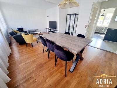 Appartement - 95 m² - 5 pièces