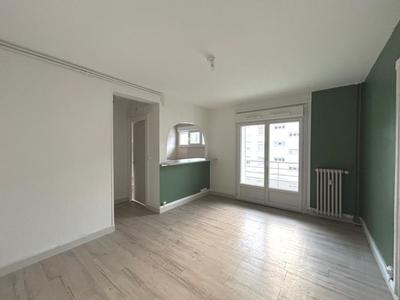 Appartement - 64 m² - 4 pièces