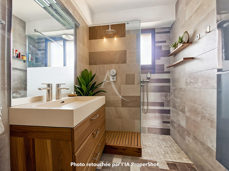 Appartement - 95 m² - 3 pièces