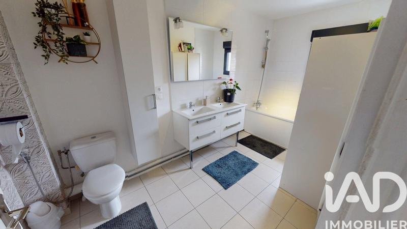 Maison - 97 m² - 6 pièces