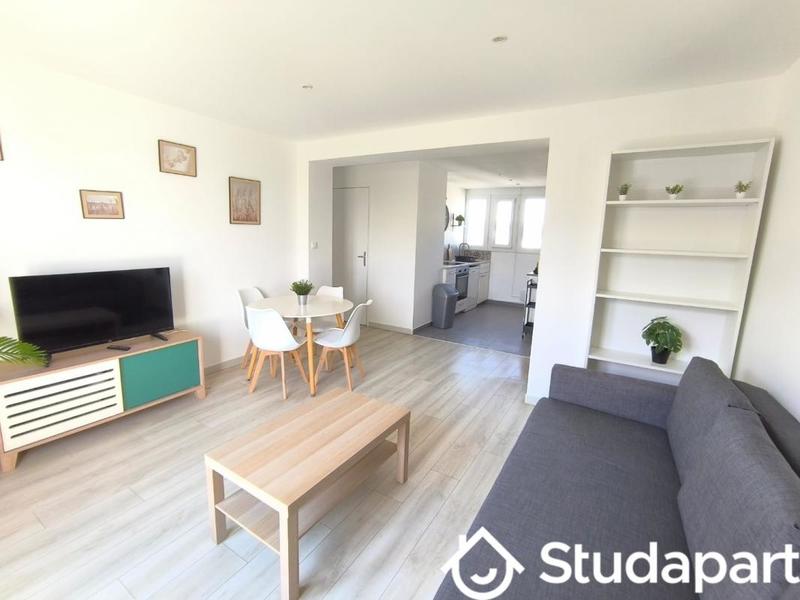 Chambre - 12 m² - 1 pièce