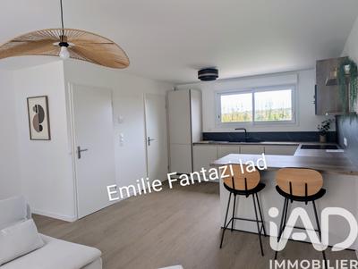 Maison - 90 m² - 4 pièces