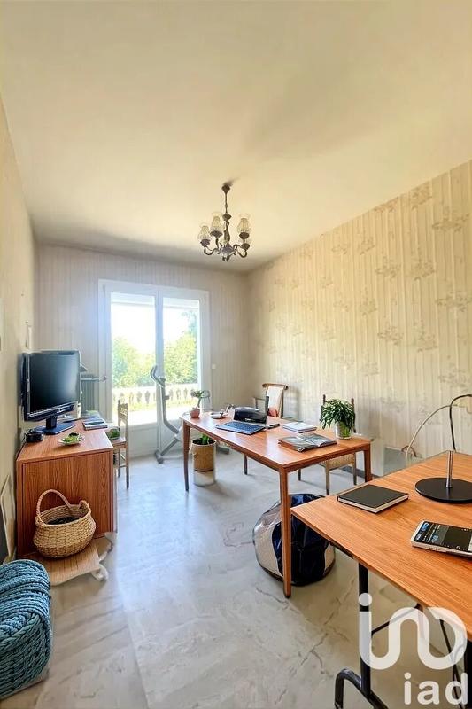 Maison - 257 m² - 12 pièces