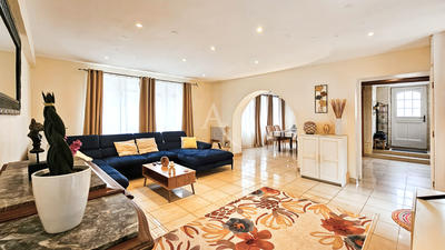 Maison - 142 m² - 6 pièces