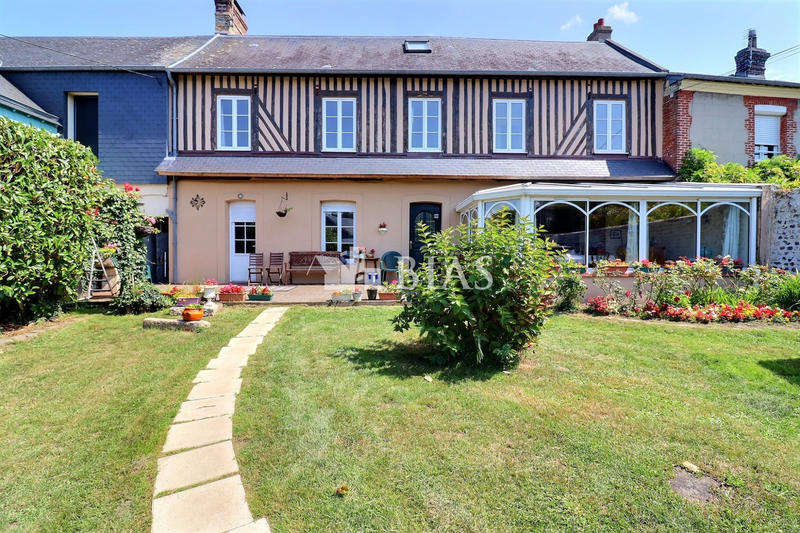 Maison - 131 m² - 7 pièces