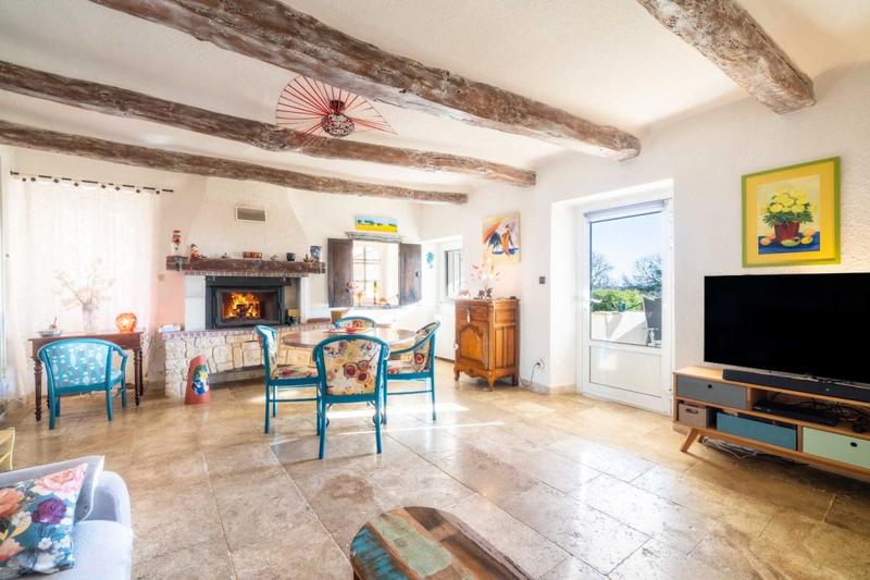 Maison en pierre - 212 m² - 5 pièces