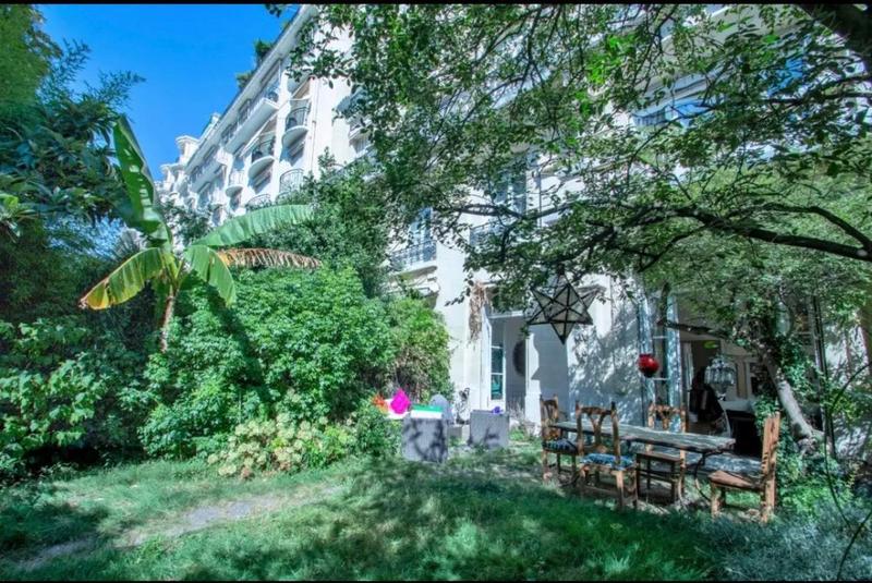 Appartement - 205 m² - 6 pièces