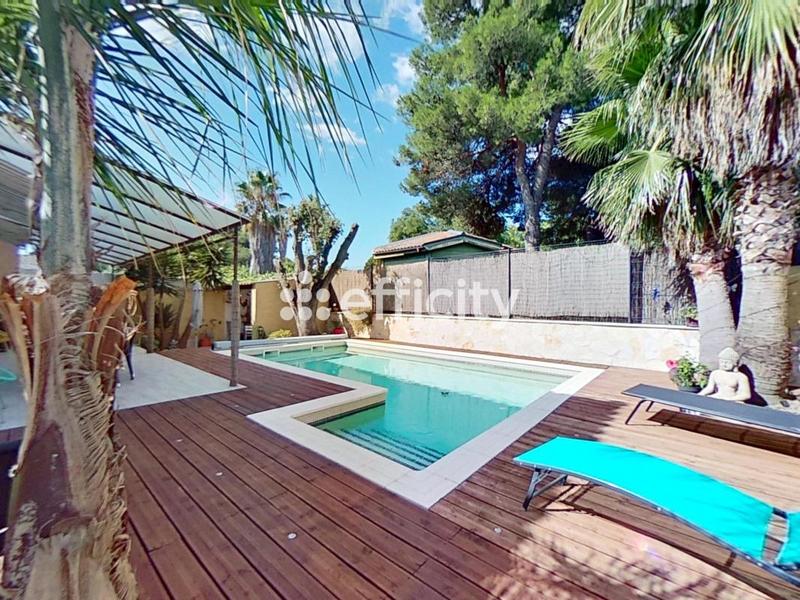 Maison - 104 m² - 5 pièces