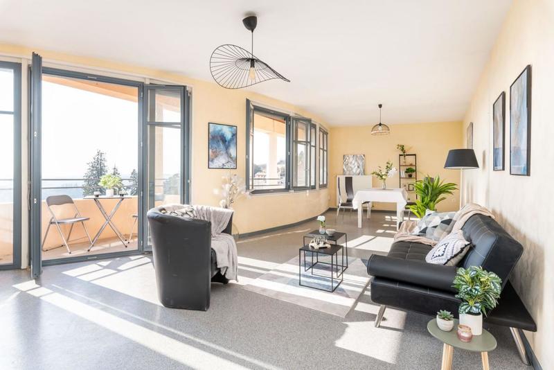 Appartement - 84 m² - 4 pièces