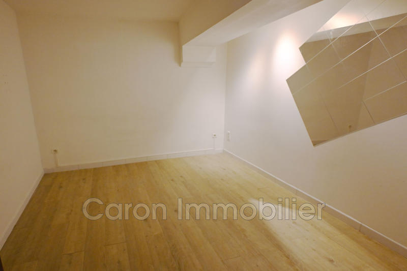 Appartement - 79 m² - 2 pièces