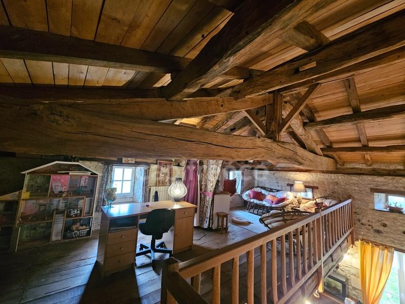 Maison - 313 m² - 10 pièces