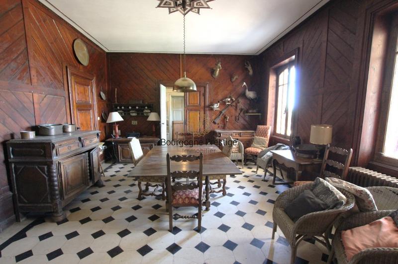 Château - 808 m² - 18 pièces