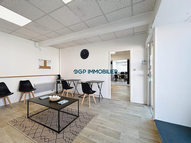 Local d'activités - 53 m² - 3 pièces