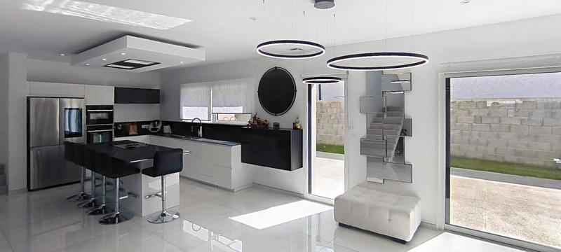 Maison - 160 m² - 5 pièces