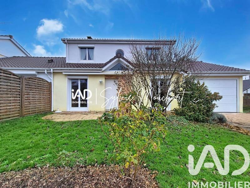 Maison - 140 m² - 6 pièces