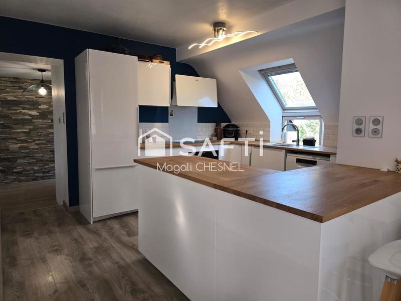 Maison - 104 m² - 8 pièces