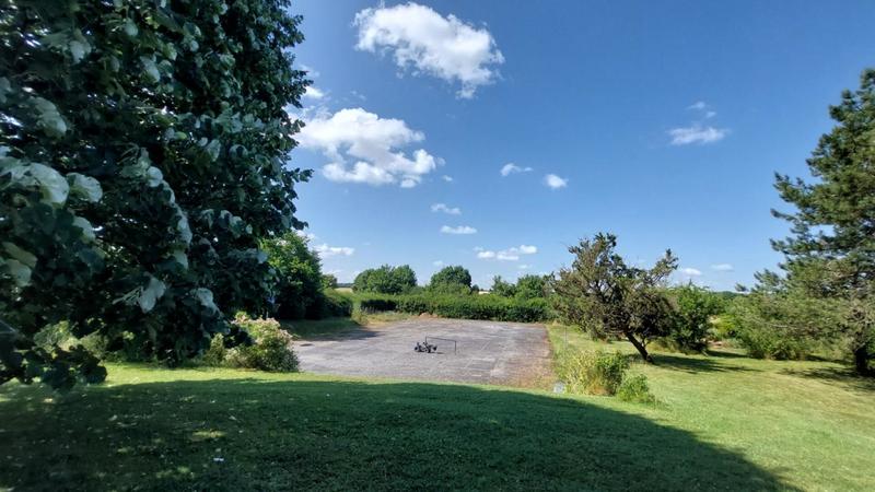 Maison - 214 m² - 8 pièces