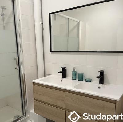 Chambre - 9 m² - 1 pièce