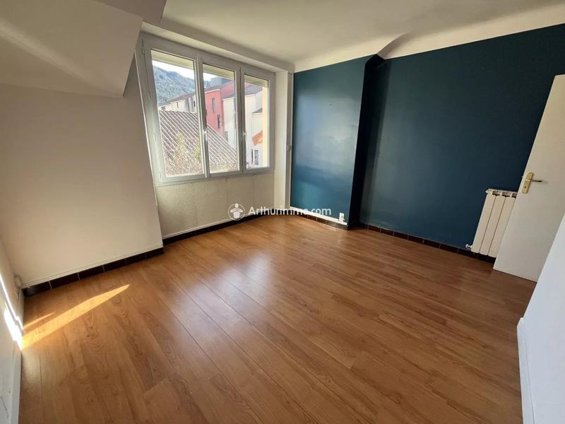 Appartement - 77 m² - 4 pièces