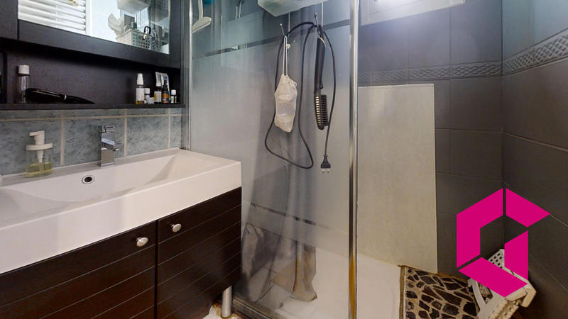 Maison - 88 m² - 5 pièces