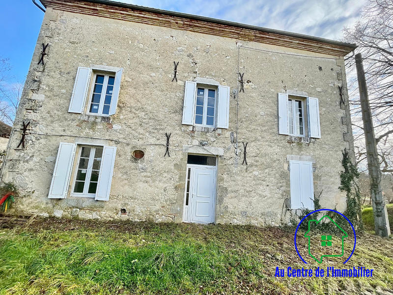 Maison - 343 m² - 6 pièces